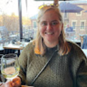 Meet your Posher, Courtney